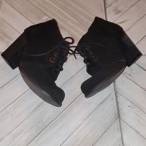 Steve Madden Size 6.5 M Black ⚫Suede  Booties